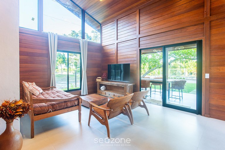 Casa em cond. c/ Piscina e churrasq. RVE0005