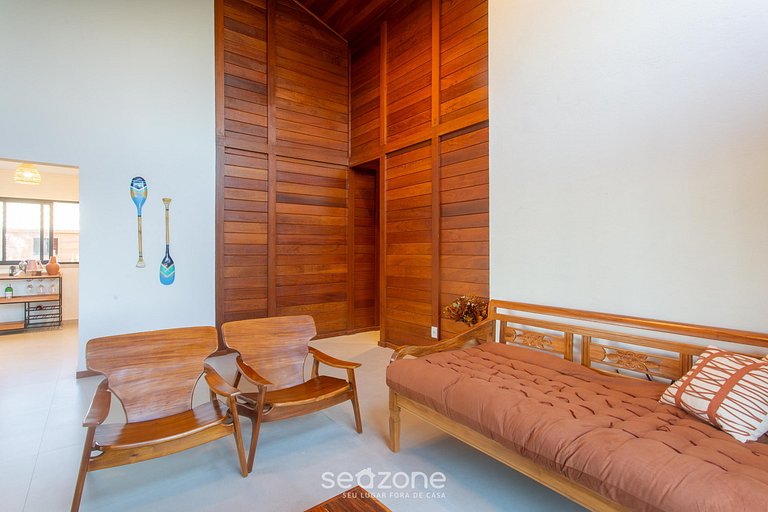 Casa em cond. c/ Piscina e churrasq. RVE0005