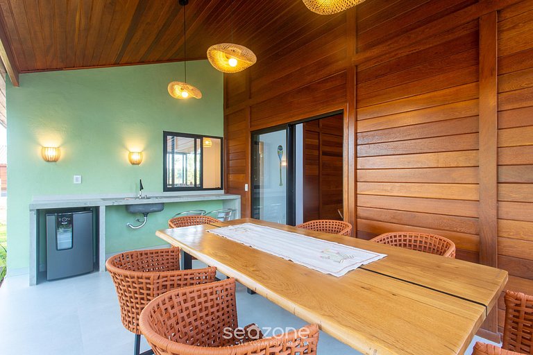 Casa en cond. c/ piscina y barbacoa. RVE0005