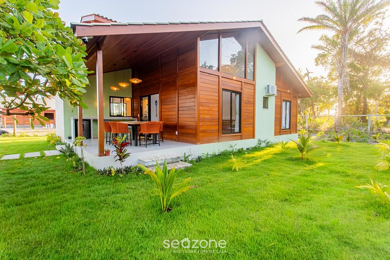 Casa em cond. c/ Piscina e churrasq. RVE0005