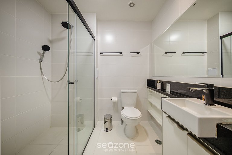 Studio em cond. c/ piscina e academia, SP HMC0101