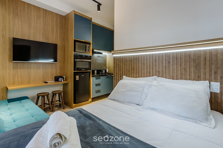 Studio em cond. c/ piscina e academia, SP HMC0101