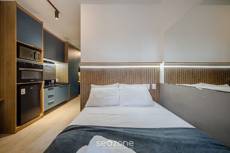 Studio em cond. c/ piscina e academia, SP HMC0101