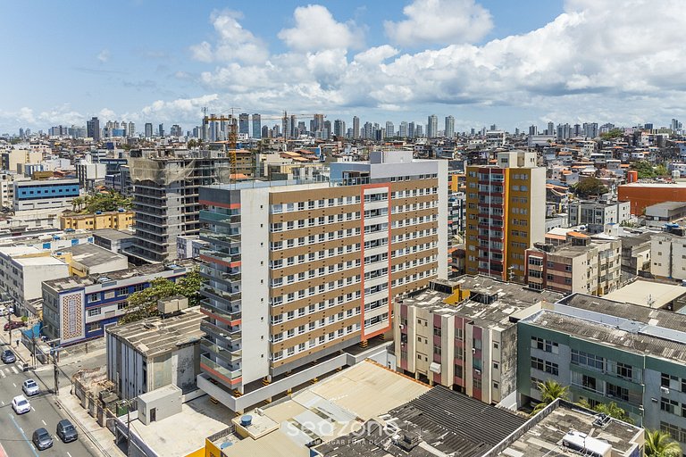 Apto en Cond. con Piscina y Vista al Mar SMA0206