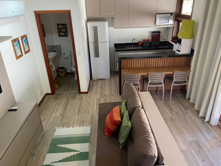 Apto em Cond. c/ Churrasq e Piscina CVB0110