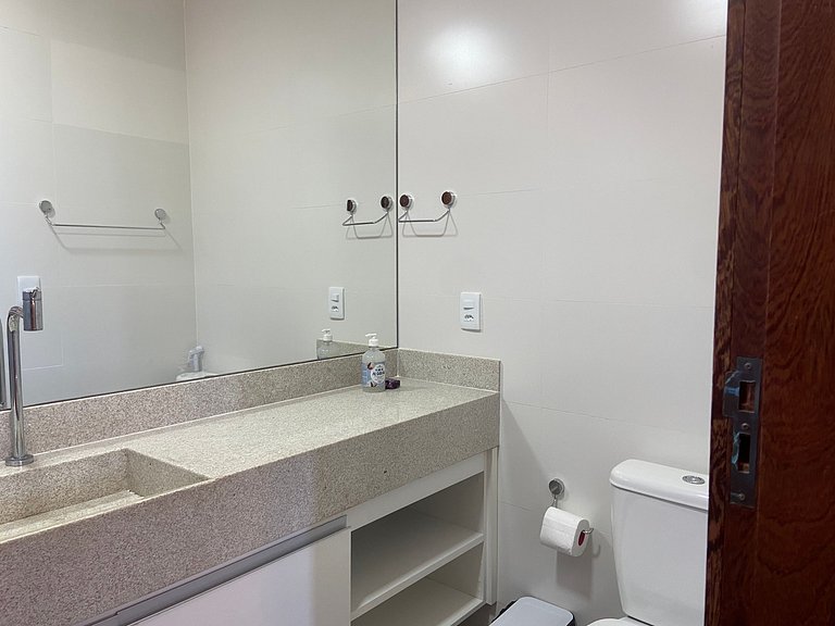 Apto en Cond. c/ Parrilla y Piscina CVB0110