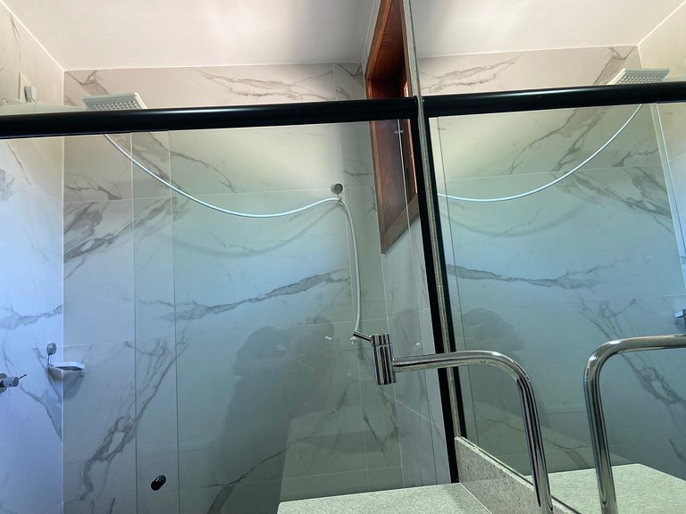 Apto em Cond. c/ Churrasq e Piscina CVB0110