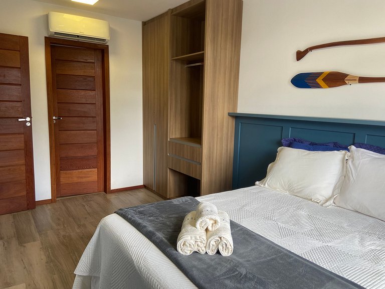 Apto em Cond. c/ Piscina a 150 m da Vila CVB0112