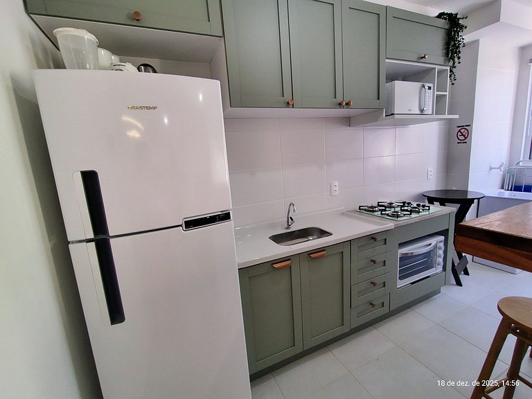 Apto c/ Churrasqueira a 750 m da Praia CIB1104