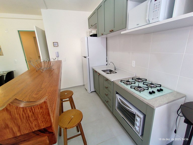 Apto c/ Churrasqueira a 750 m da Praia CIB1104