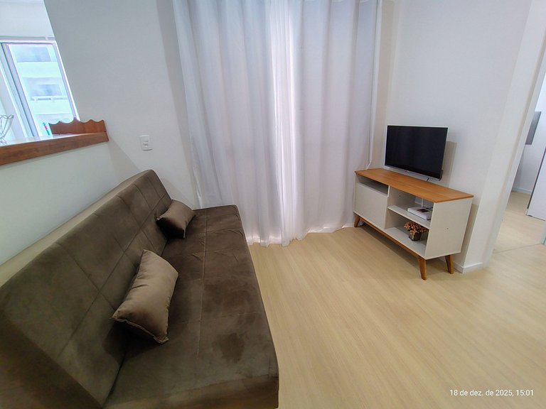 Apto c/ Churrasqueira a 750 m da Praia CIB1104