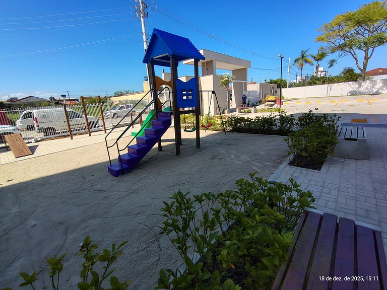 Apto c/ Churrasqueira a 750 m da Praia CIB1104