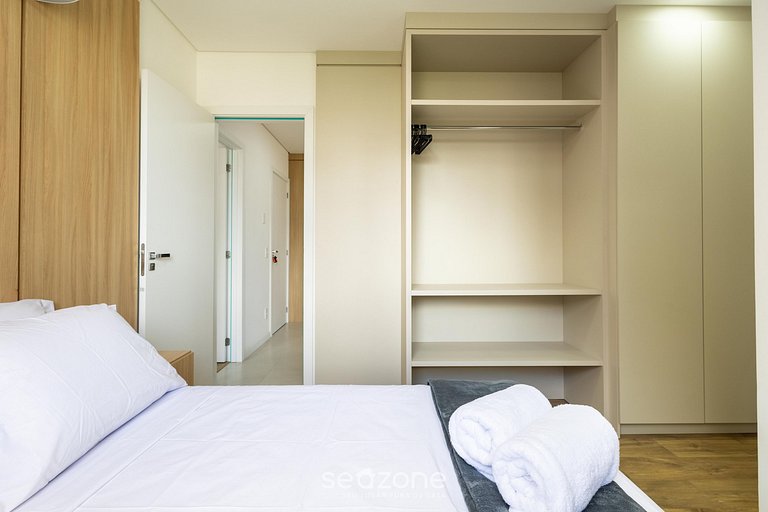 Apto c/ Varanda e Churrasq. a 350m do Mar EIM0301