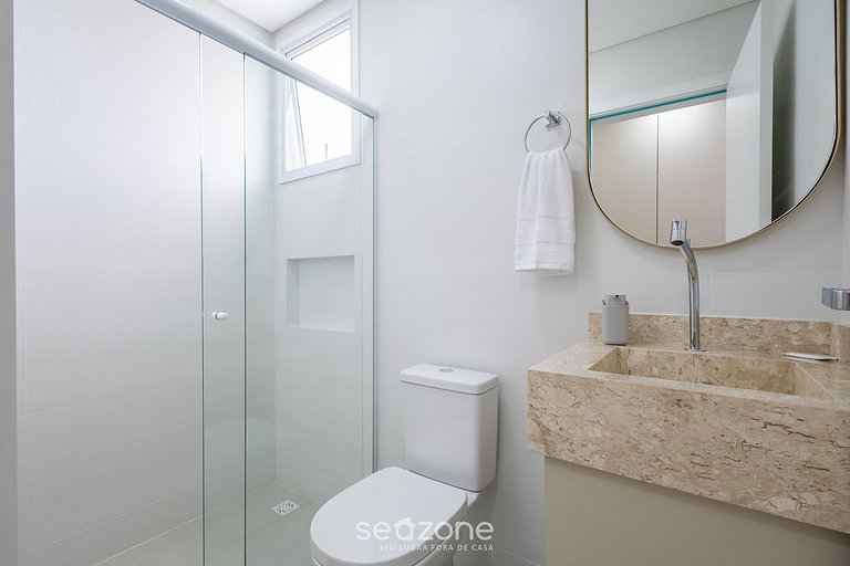 Apto c/ Varanda e Churrasq. a 350m do Mar EIM0301