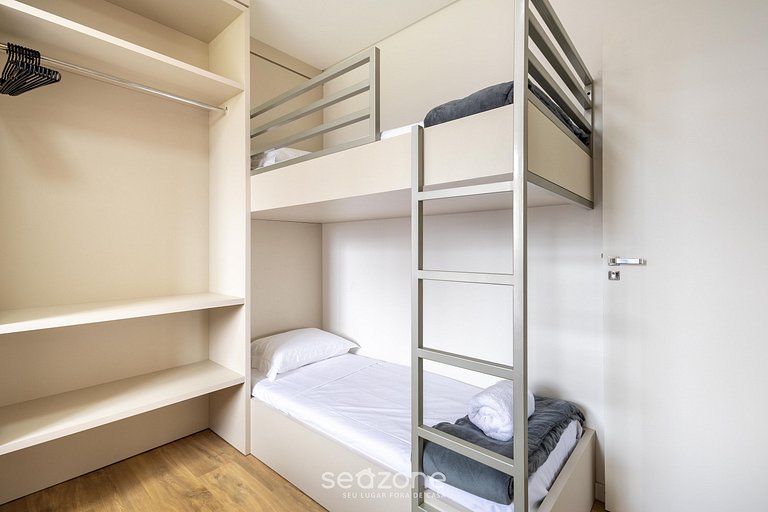 Apto c/ Varanda e Churrasq. a 350m do Mar EIM0301