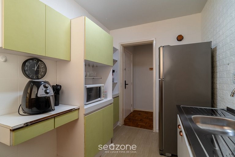 Apto 2 Quartos no Centro de Floripa EBE0804