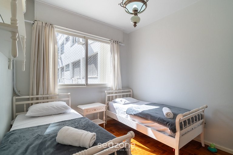 Apto 2 Dormitorios en el Centro de Floripa EBE0804