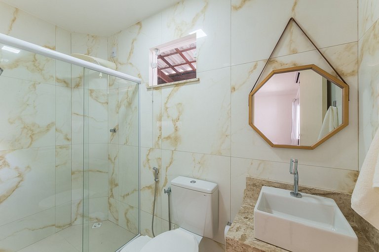 Casa con Piscina y 6 Habs en Camaraçi PJE0001