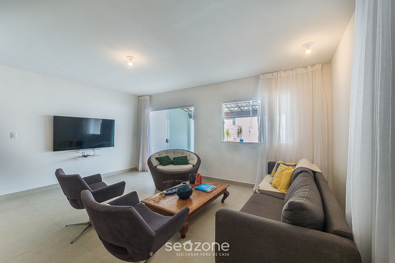 Casa c/ Piscina e 6 Quartos em Camaraçi PJE0001