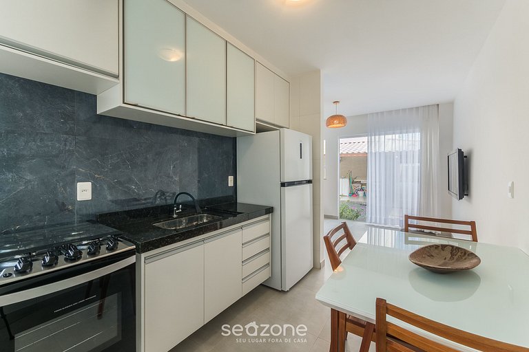 Casa con Piscina y 6 Habs en Camaraçi PJE0001