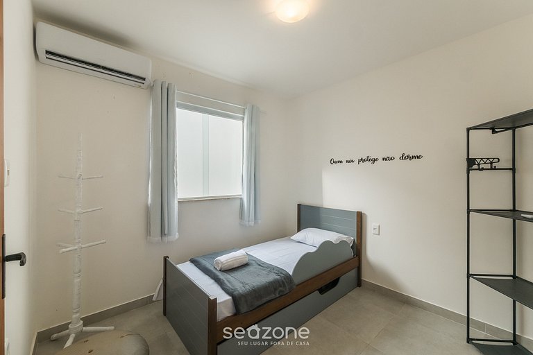 Casa c/ Piscina e 6 Quartos em Camaraçi PJE0001