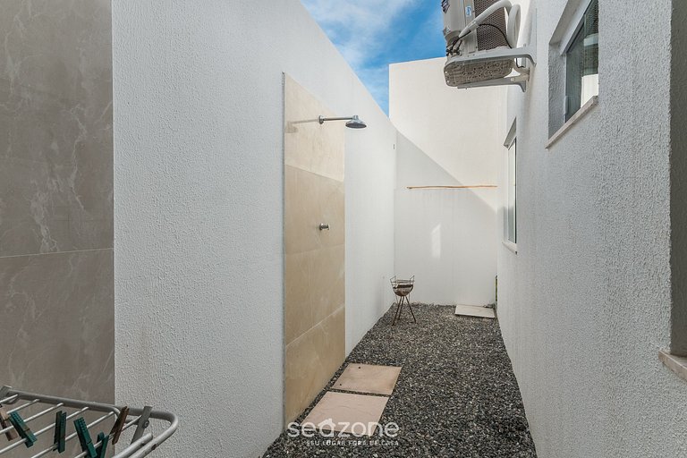 Casa con Piscina y 6 Habs en Camaraçi PJE0001