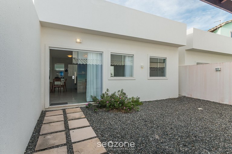 Casa c/ Piscina e 6 Quartos em Camaraçi PJE0001