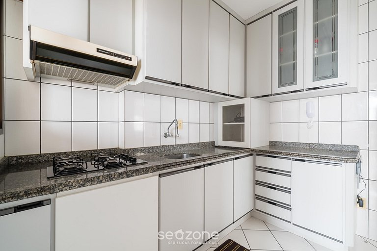 Apto prox a Praia Central em Balneário SC IAP213