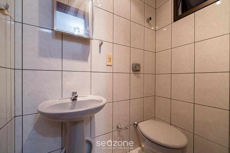 Apto prox a Praia Central em Balneário SC IAP213