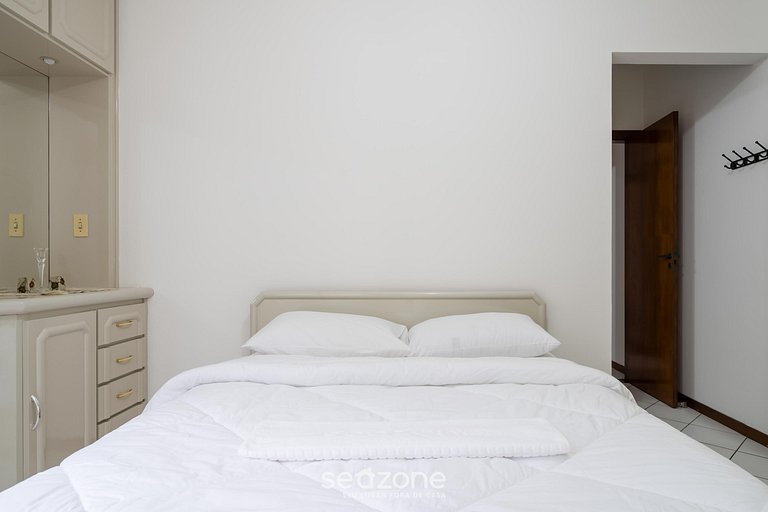 Apto cerca de la Playa Central en SC IAP213