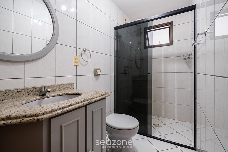 Apto prox a Praia Central em Balneário SC IAP213