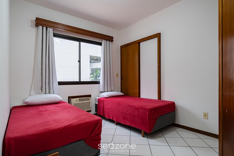 Apto cerca de la Playa Central en SC IAP213