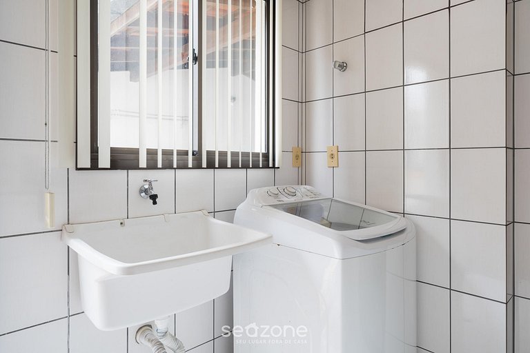 Apto prox a Praia Central em Balneário SC IAP213