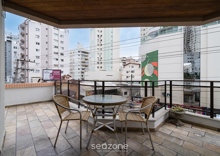 Apto cerca de la Playa Central en SC IAP213