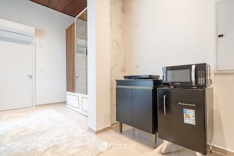 Estudio full a 650m de Meia Praia – RGOR0025