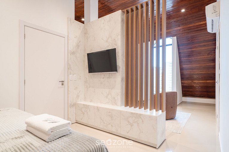 Estudio full a 650m de Meia Praia – RGOR0025