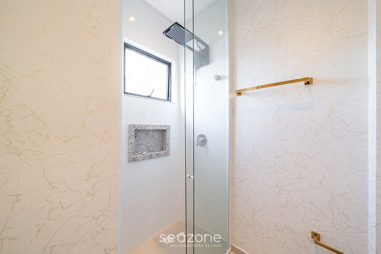 Estudio full a 650m de Meia Praia – RGOR0025