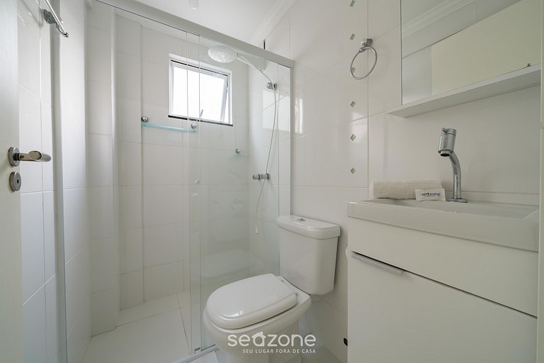 Agradable piso en el centro de Bombinhas CAA103