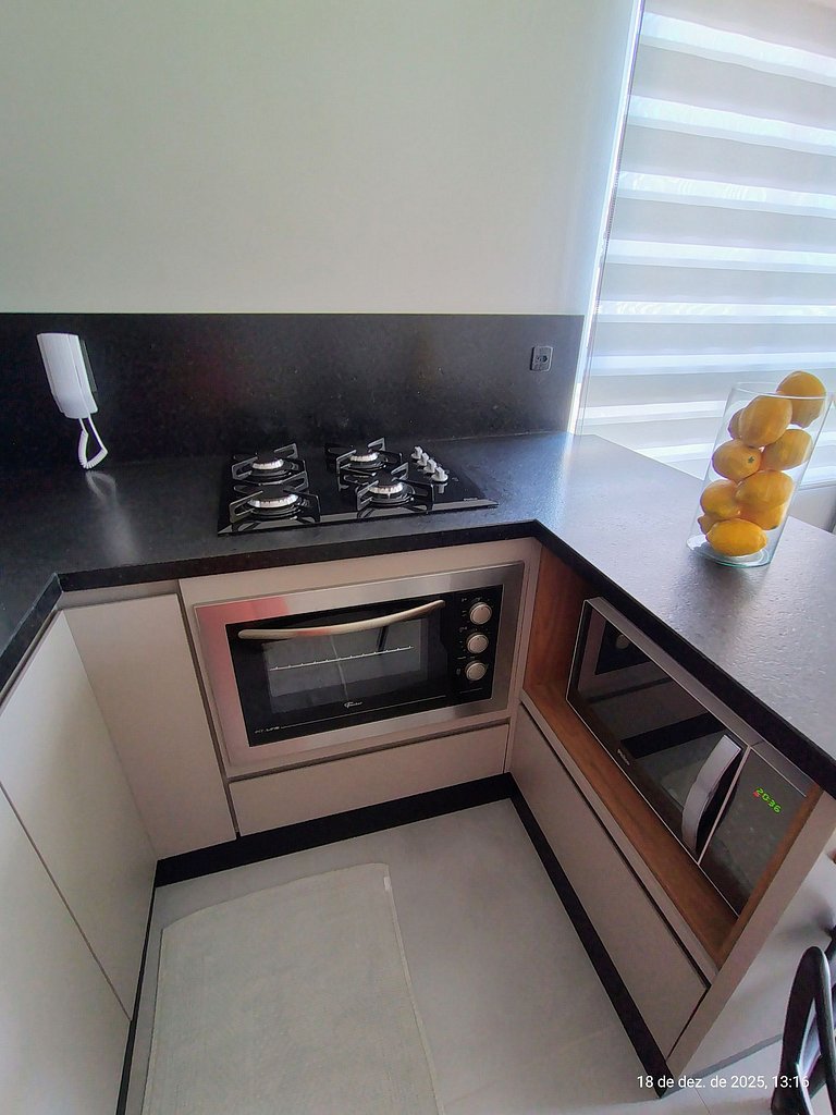 Apto c/ Churrasqueira a 400m da Praia RSH0102