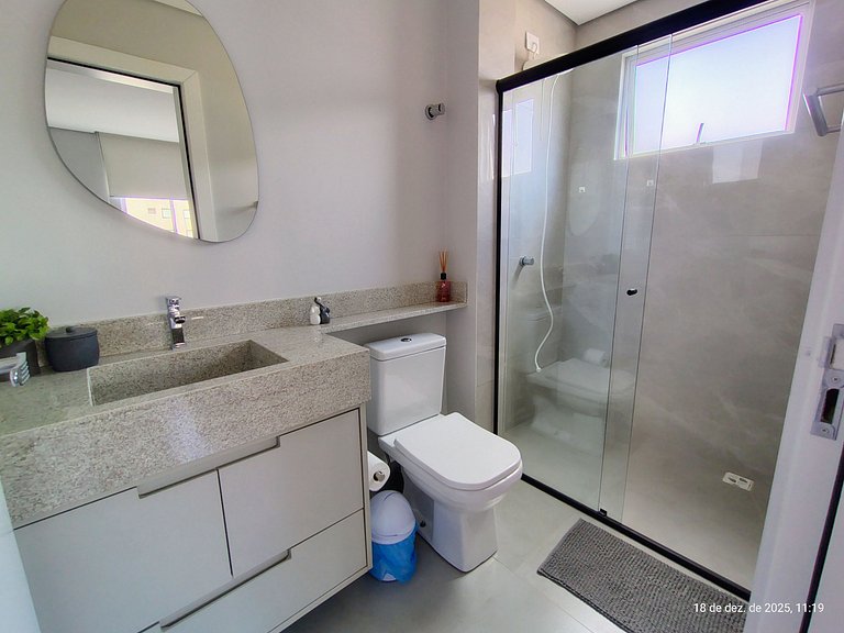 Apto c/ Churrasqueira a 400m da Praia RSH0102