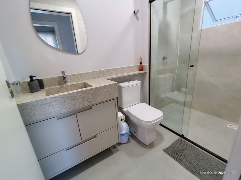 Apto c/ Churrasqueira a 400m da Praia RSH0102