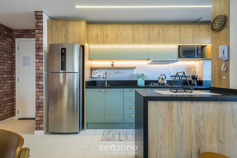 Apto c/ suíte e varanda gourmet em Penha SKL0601