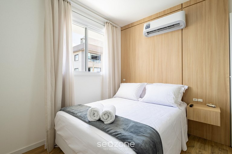 Apto c/ Varanda e Churrasq. a 350m do Mar EIM0301