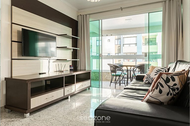 Apto c/varanda a 4min da praia de Bombas COL102