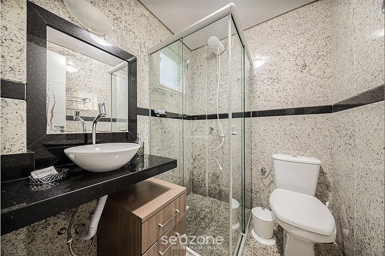 Apart con balcón a 4min de la playa Bombas COL102