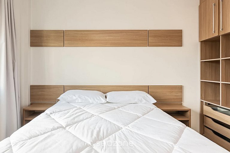 Apto c/varanda a 4min da praia de Bombas COL102