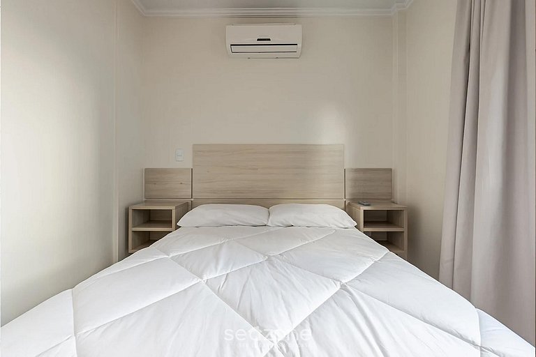 Apart con balcón a 4min de la playa Bombas COL102