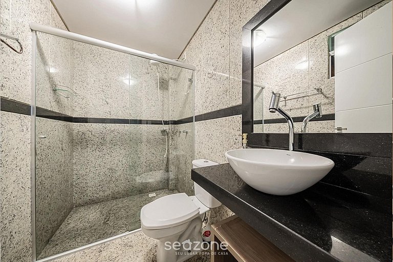 Apart con balcón a 4min de la playa Bombas COL102