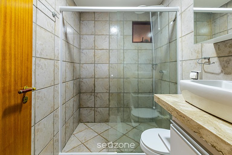 Pie apto en la arena con vista al mar en Meia Praia EVB308