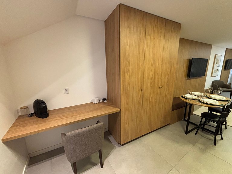 Estudio Completo en el Centro de Floripa CMA0102